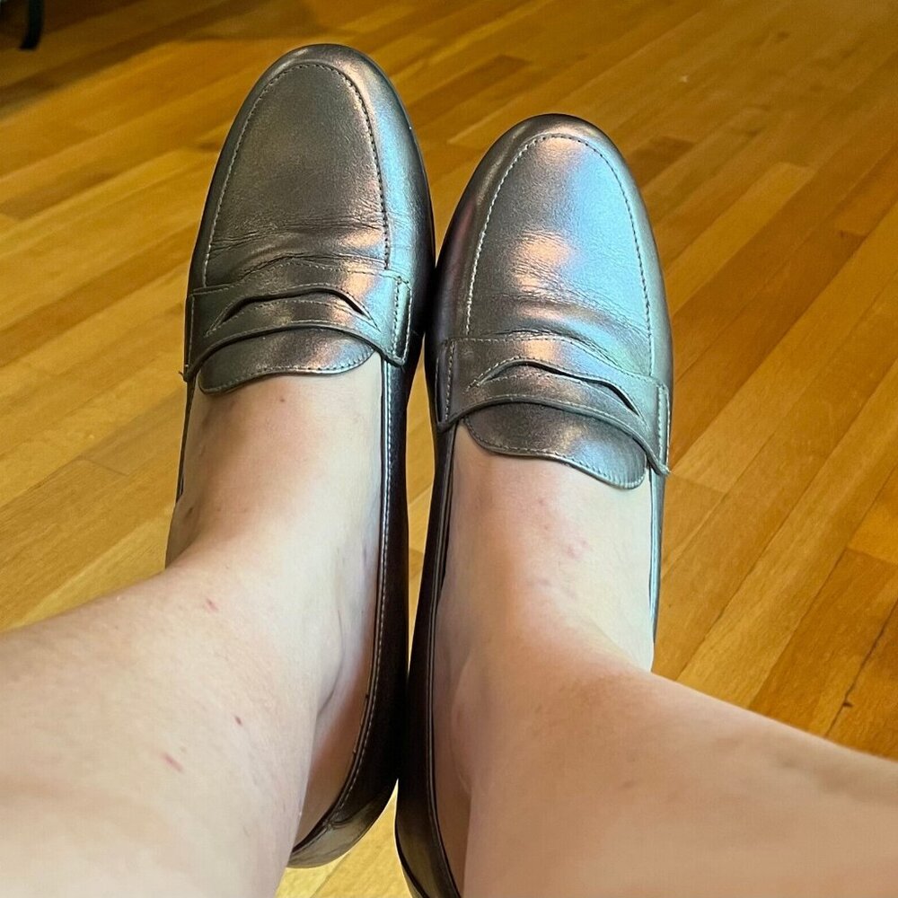 Clarks women loafer Size 8.5 N